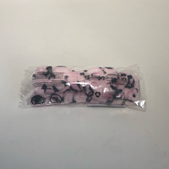 Brand New Pink Leopard Printed Spa Headband - Picture 1 of 5